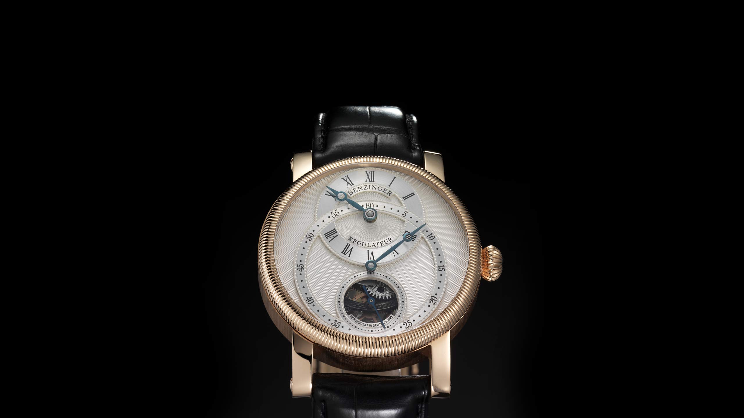 Benzinger Uhr Regulateur Gold Weiss Frontalansicht